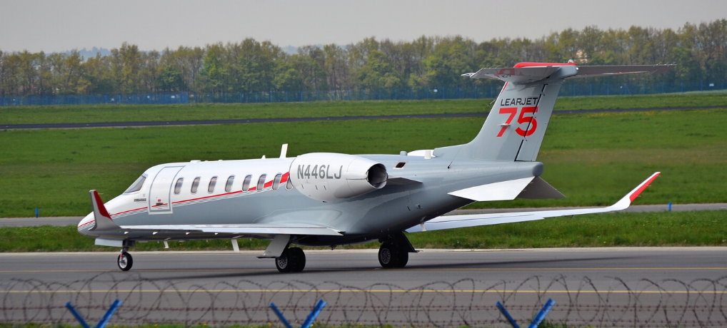 Learjet 75