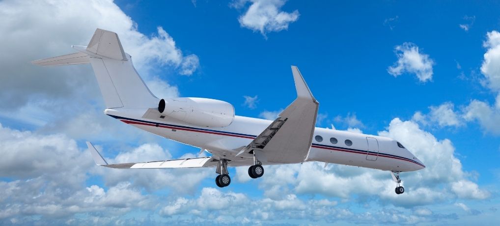 Private Jet Safety – 6 Things to Check Before Hiring a Jet & Fly Serene!