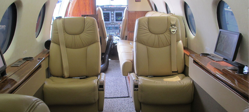 private jet interior - Nextant 400XT