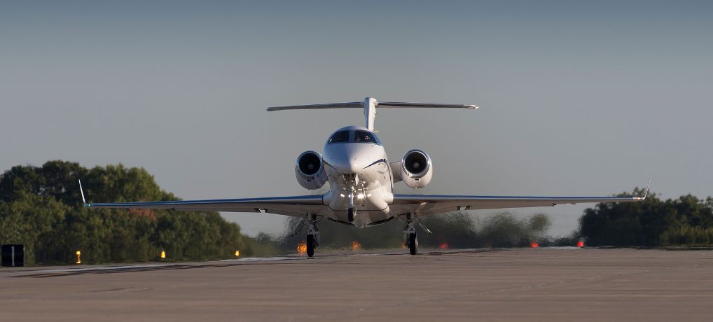 Embraer Phenom 300: The Perfect Blend of Comfort, Technology, and Performance…